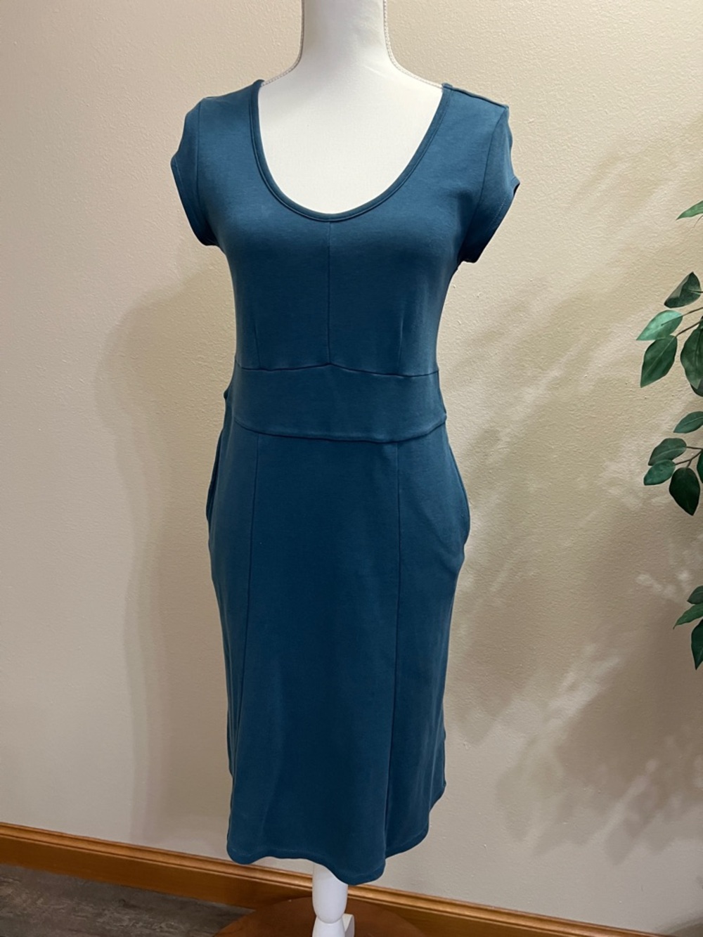 Toad&Co A-Line Stretch Dress With Pockets on Size Size M